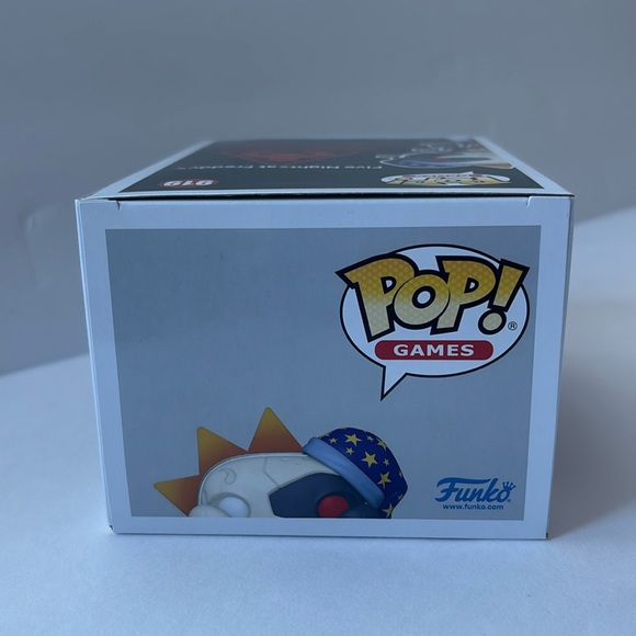 Funko Pop FNAF Sun & Moon #919 Hot Topic Exclusive Security Breach - Picture 6 of 6